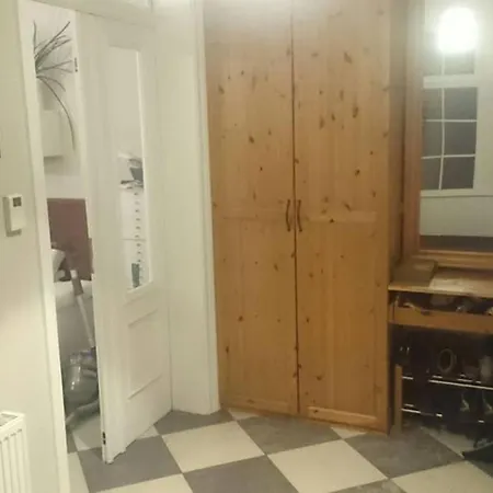 Apartament Z Ogrodkiem Lägenhet *