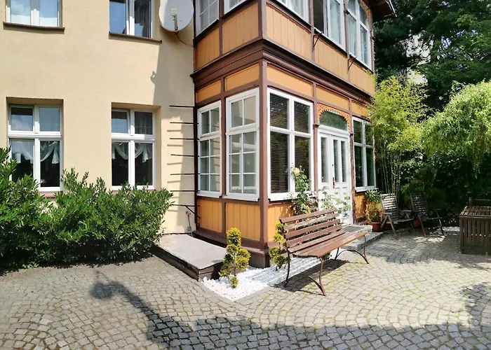 Daire Apartament Z Ogrodkiem *